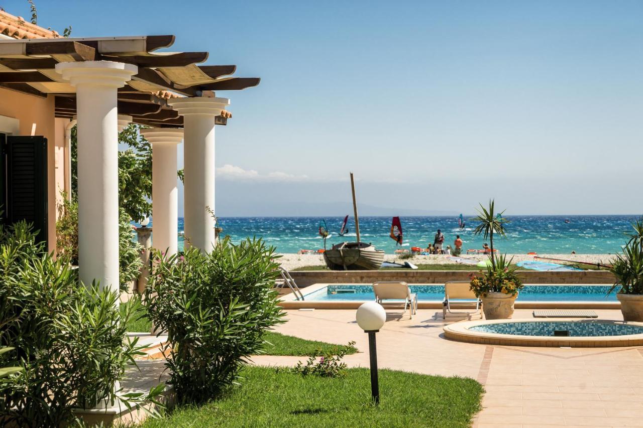 Aktes Villas Vasiliki Exterior foto